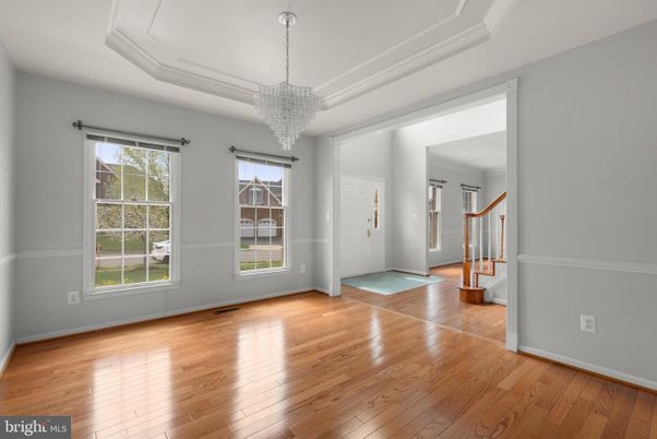 Chandelier, Empty room, Interior, Wood Texture Flooring