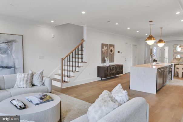 Interior, Kitchen, Living room, Pendant Lights, Recessed Lighting, Wood Texture Flooring