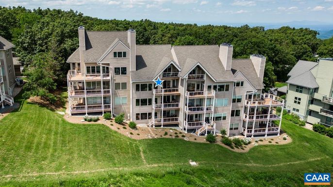 Exterior, Facade, Condo Building