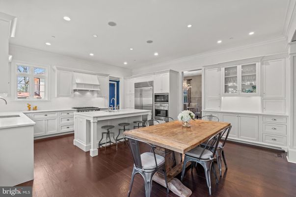 Dining room, Interior, Kitchen, Recessed Lighting, Stainless Steel Appliances, Wood Texture Flooring
