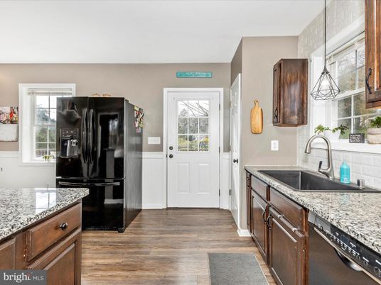 Interior, Kitchen, Pendant Lights, Wood Texture Flooring