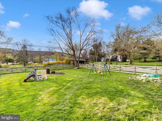 Backyard, Exterior, Playground