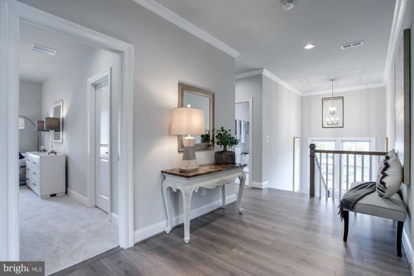 Interior, Pendant Lights, Recessed Lighting, Wood Texture Flooring