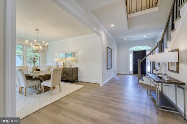Chandelier, Dining room, Interior, Recessed Lighting, Wood Texture Flooring