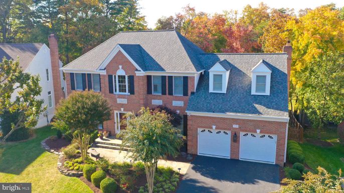 Attached, Exterior, Facade, Brick Facade, Brick Traditional