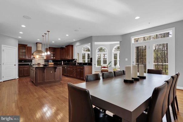 Dining room, Interior, Kitchen, Pendant Lights, Recessed Lighting, Wood Texture Flooring