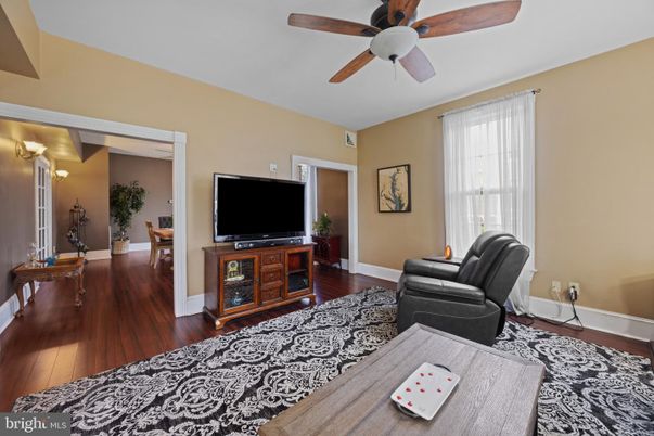 DE Listing image placeholder