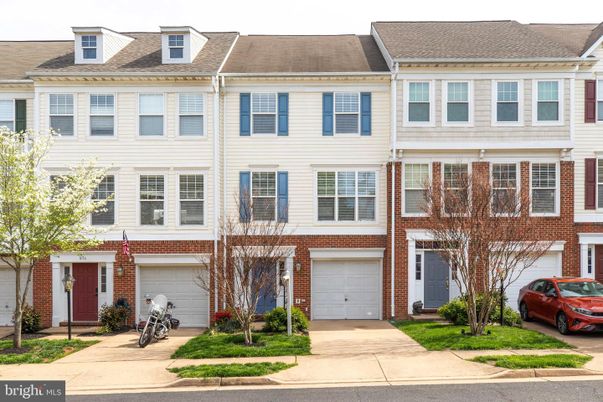 Attached, Exterior, Facade, Brick Facade, Rowhouse