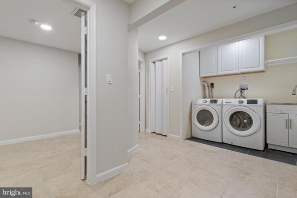 Interior, Recessed Lighting, Washer