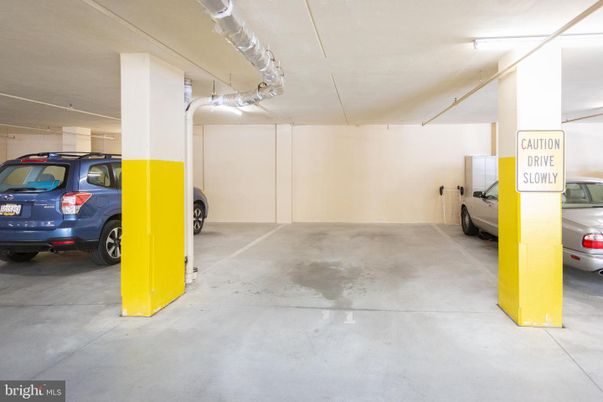 Garage, Interior