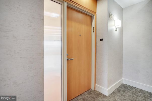 Elevator, Interior