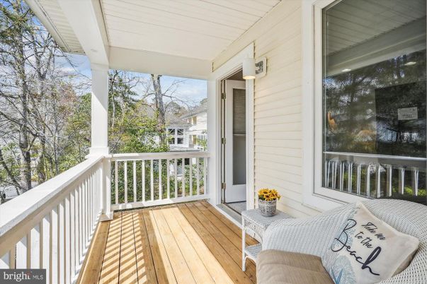 Exterior, Wood Texture Flooring