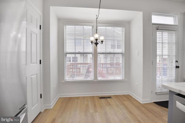 Chandelier, Empty room, Interior, Pendant Lights, Wood Texture Flooring
