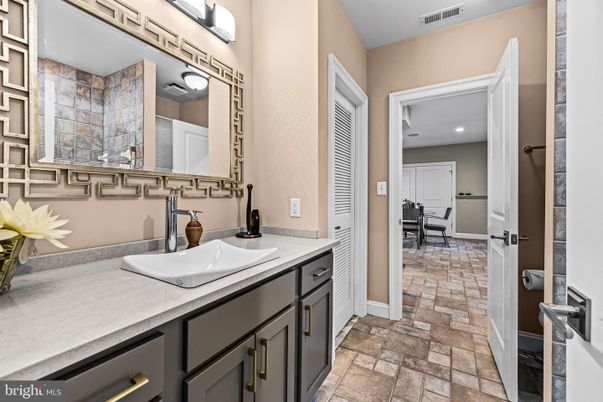 Dining room, Interior, Recessed Lighting