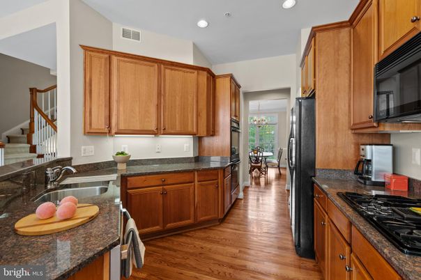 Dining room, Interior, Kitchen, Recessed Lighting, Wood Texture Flooring
