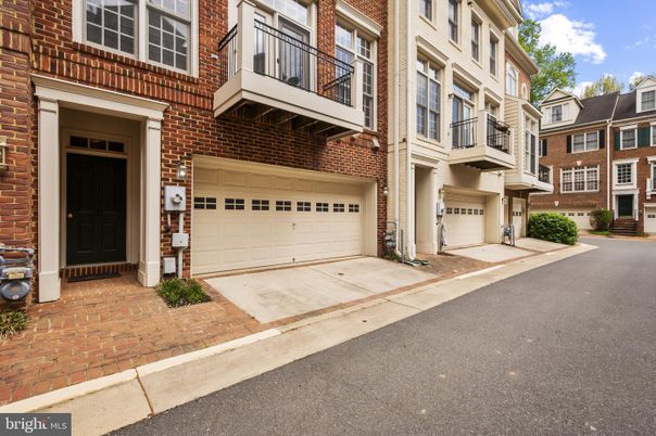 Attached, Exterior, Facade, Brick Facade, Rowhouse
