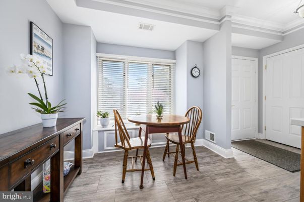 Dining room, Interior