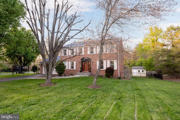 Backyard, Exterior, Facade, Brick Facade, Georgian
