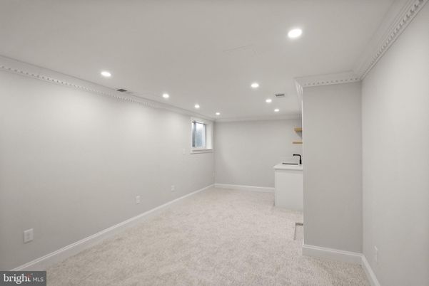 Empty room, Interior, Recessed Lighting