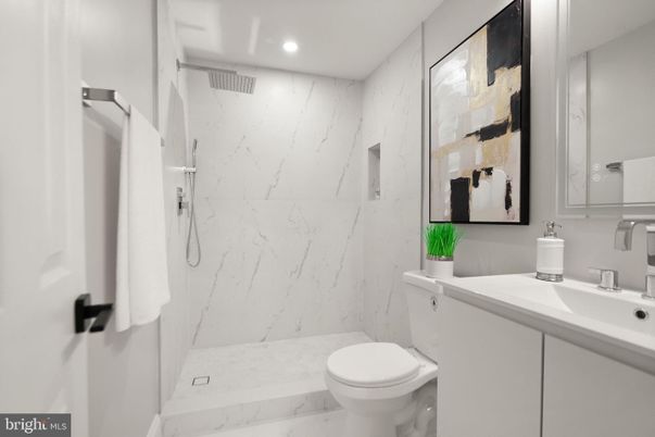 Bathroom, Interior, Marble Walls, Recessed Lighting