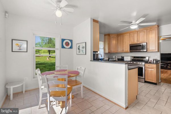 Dining room, Interior, Kitchen, Stainless Steel Appliances
