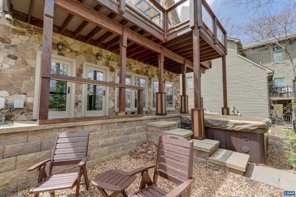 Exterior, Hot Tub