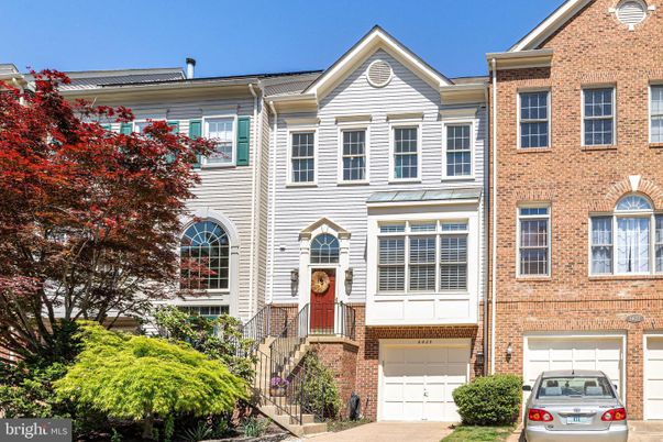 Attached, Exterior, Facade, Brick Facade, Rowhouse