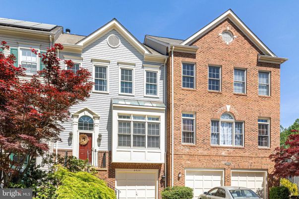 Attached, Exterior, Facade, Brick Facade, Rowhouse