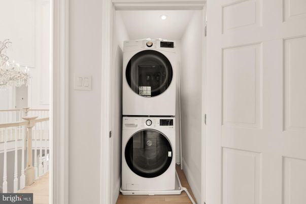 Interior, Recessed Lighting, Utility Closets, Washer, Wood Texture Flooring