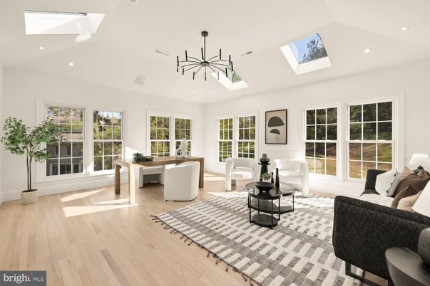 Dining room, Interior, Living room, Pendant Lights, Recessed Lighting, Wood Texture Flooring