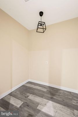 Empty room, Interior, Pendant Lights, Wood Texture Flooring