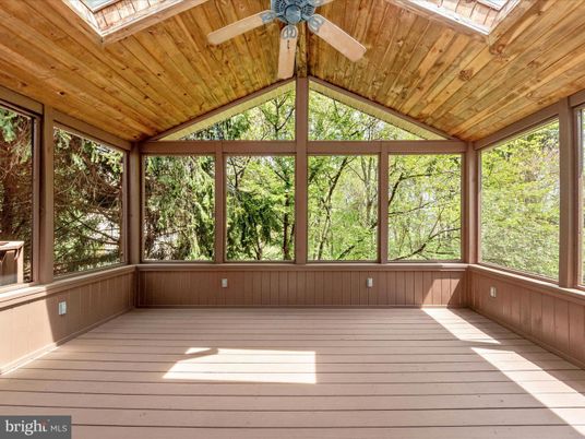 Interior, Sun Room, Wooden Ceilings, Wood Texture Flooring