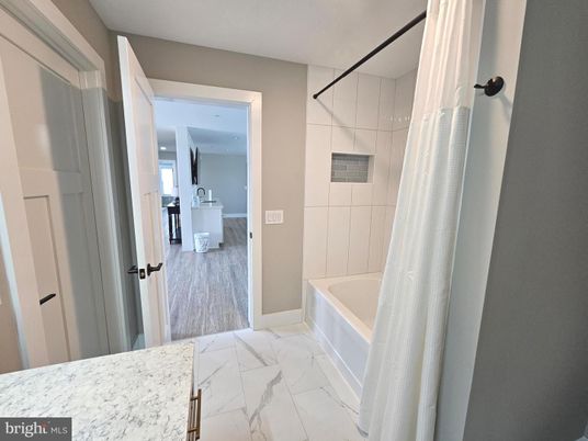 Bathroom, Interior, Marble, Recessed Lighting