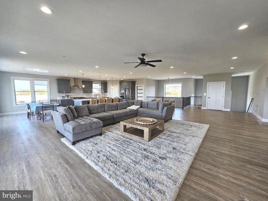 Dining room, Interior, Kitchen, Living room, Pendant Lights, Recessed Lighting, Wood Texture Flooring