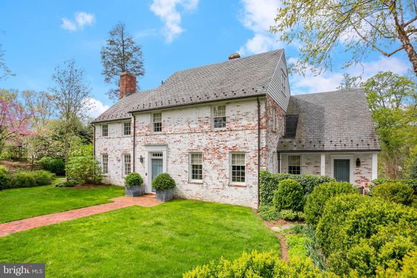 Backyard, Exterior, Facade, French Provincial