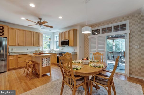 Dining room, Interior, Kitchen, Pendant Lights, Recessed Lighting, Wood Texture Flooring