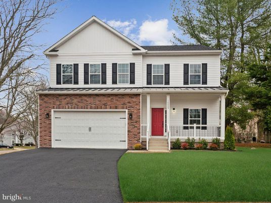 Attached, Exterior, Facade, Brick Facade, Farmhouse