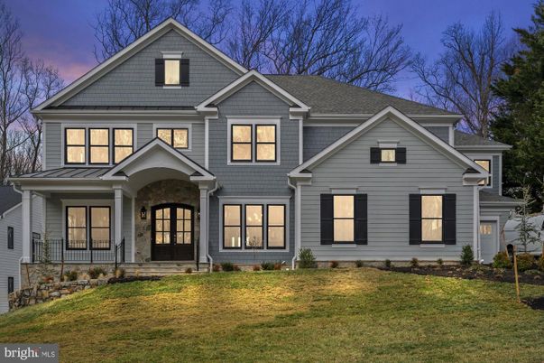 Exterior, Facade, Farmhouse