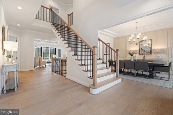 Chandelier, Dining room, Interior, Pendant Lights, Recessed Lighting, Wood Texture Flooring
