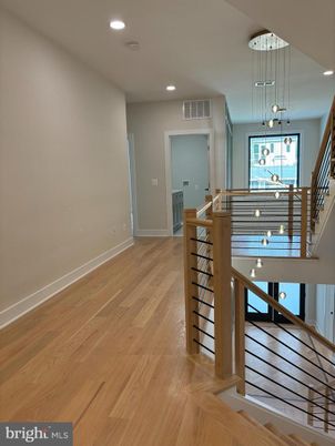 Interior, Pendant Lights, Recessed Lighting, Wood Texture Flooring