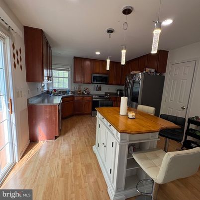 Dining room, Interior, Kitchen, Pendant Lights, Recessed Lighting, Wood Texture Flooring