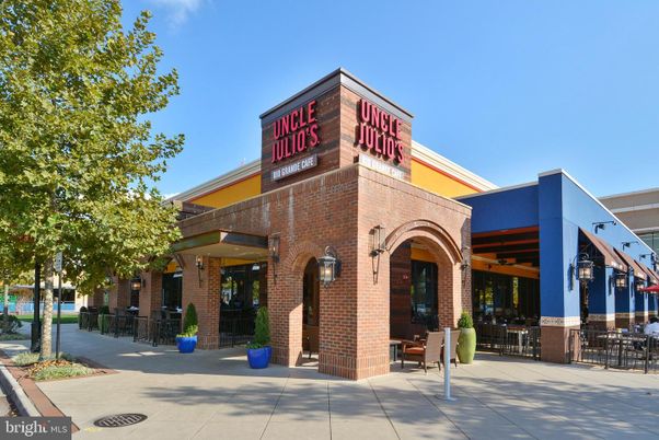 Exterior, Facade, Brick Facade, Modern