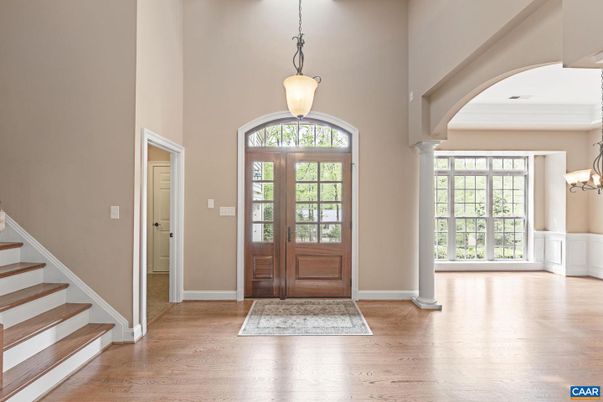 Interior, Pendant Lights, Wood Texture Flooring