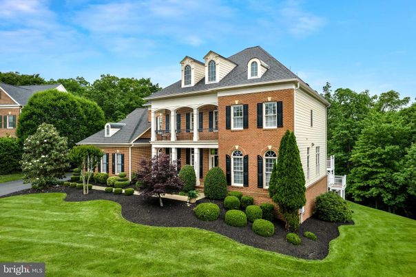 Exterior, Facade, Brick Facade, Georgian