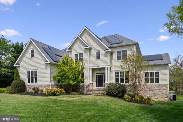 Exterior, Facade, Solar Panels, Farmhouse