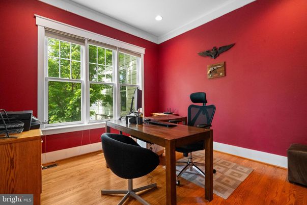 Home Office, Interior, Recessed Lighting, Wood Texture Flooring
