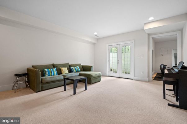 Interior, Living room, Piano, Recessed Lighting