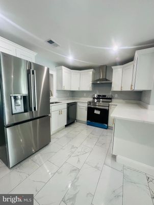 Interior, Kitchen, Marble, Stainless Steel Appliances