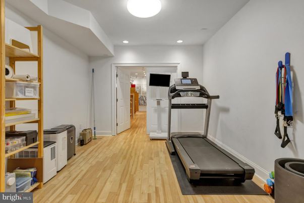 Fitness Equipment, Interior, Recessed Lighting, Wood Texture Flooring