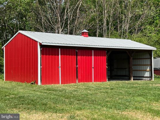 Detached Garage, Exterior